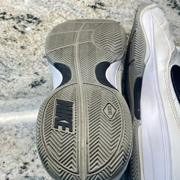 DAD SHOES-NIKE COURT SHOES - Picture 5 of 10